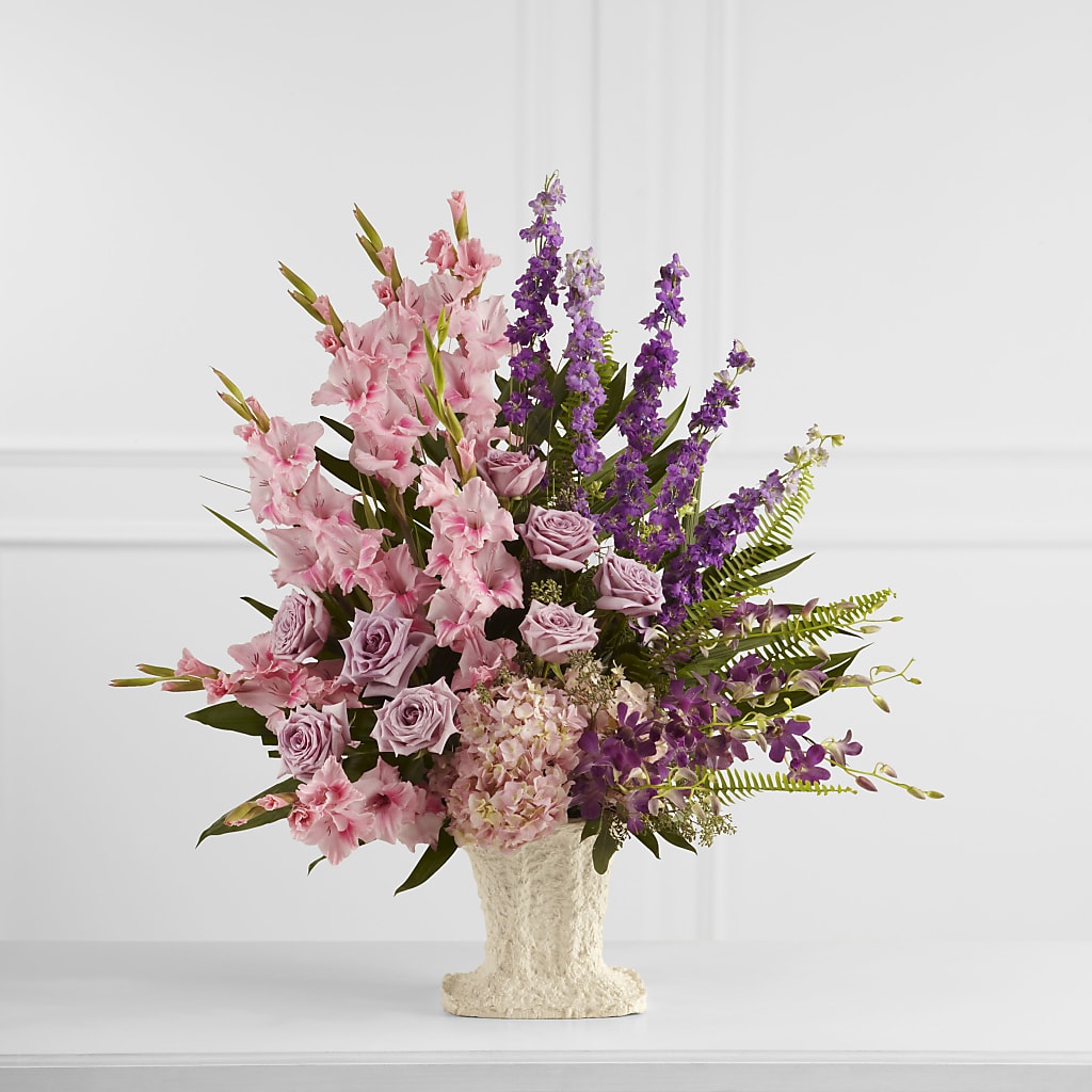 Flowing Garden Arrangement – Vons Pavilions, Pleasanton CA