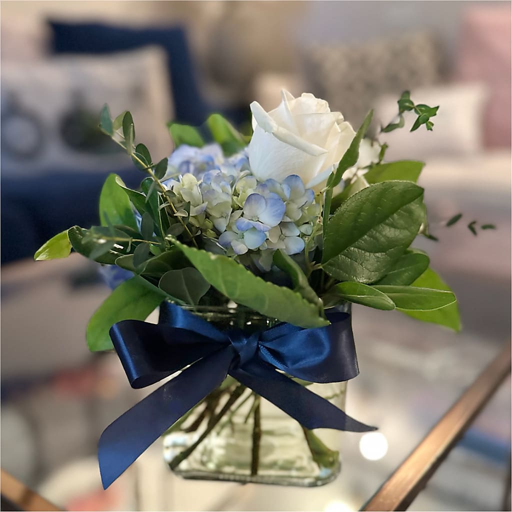 Sky Blue Delight Bouquet –  Vons Pavilions, Pleasanton CA