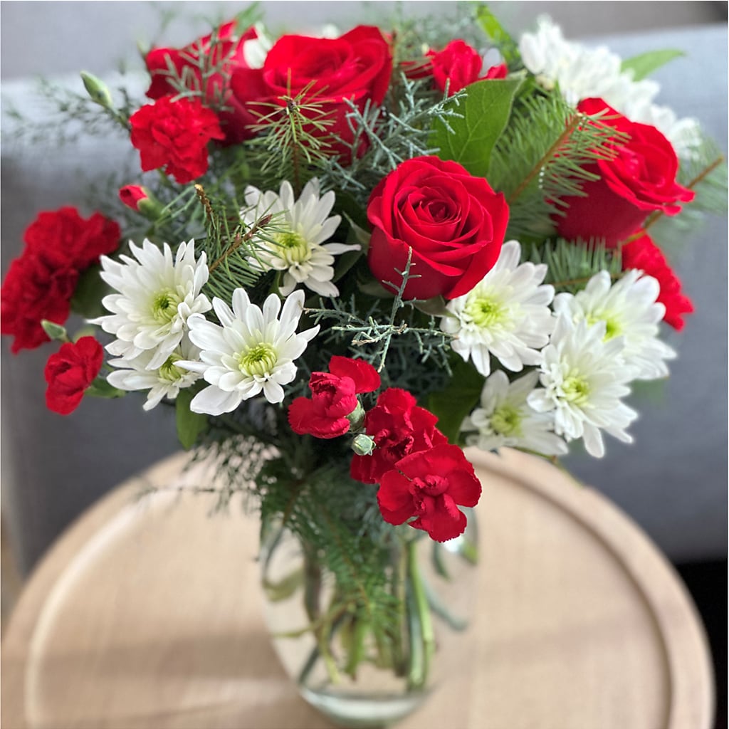 Seasonal Magic Bouquet –  Vons Pavilions, Pleasanton CA