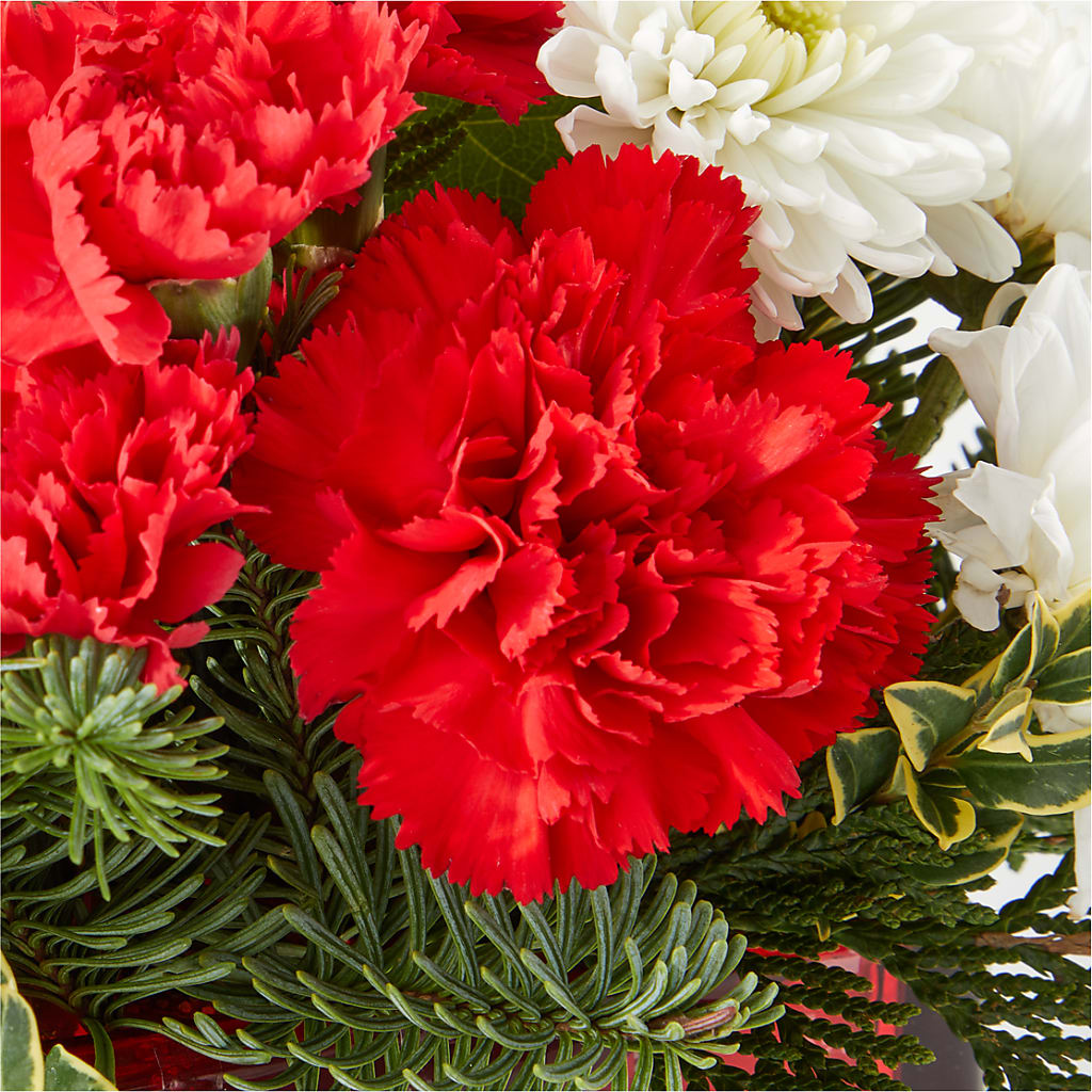 Christmas Market Bouquet –  Vons Pavilions, Pleasanton CA